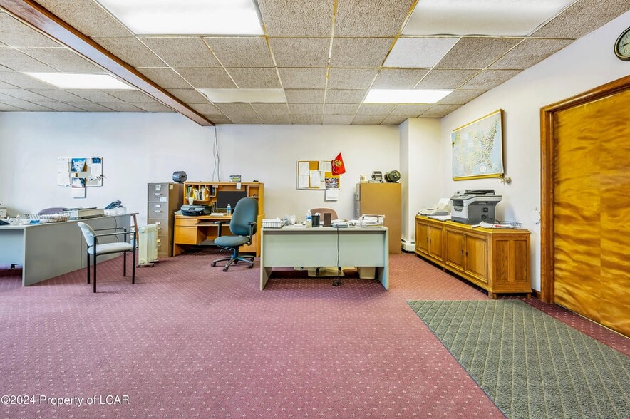 More Photos Of 1001 W Centre St, Mahanoy City Warehouse For Sale