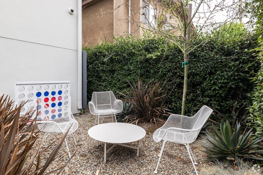 More Photos Of 1743 Butler Ave, Los Angeles Apartments For Sale