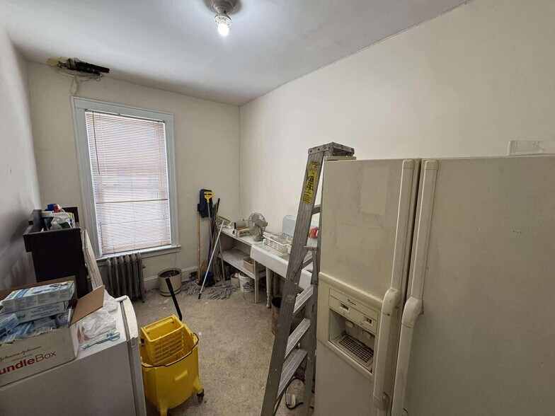 More Photos Of 3066 35th St, Astoria Office For Lease