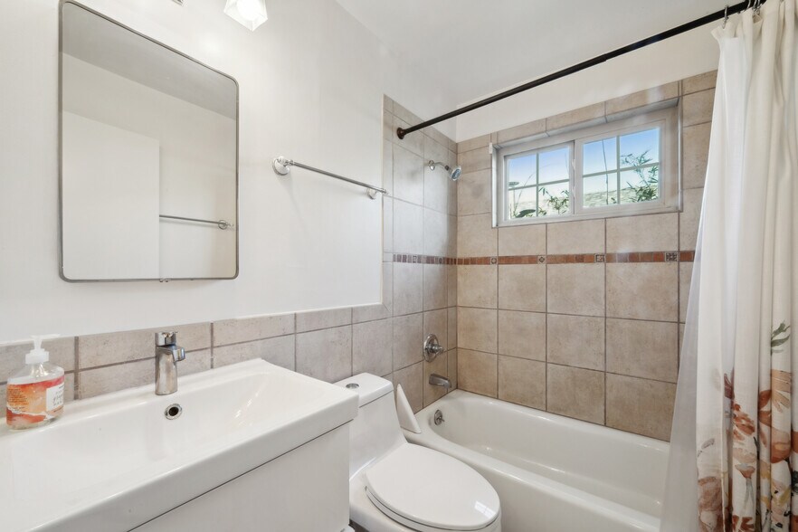 More Photos Of 5445 Broadway, Oakland Apartments For Sale