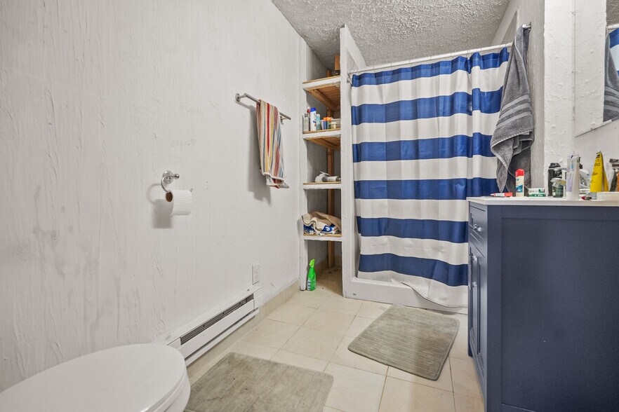 More Photos Of 401 N Main St, Polk General Retail For Sale