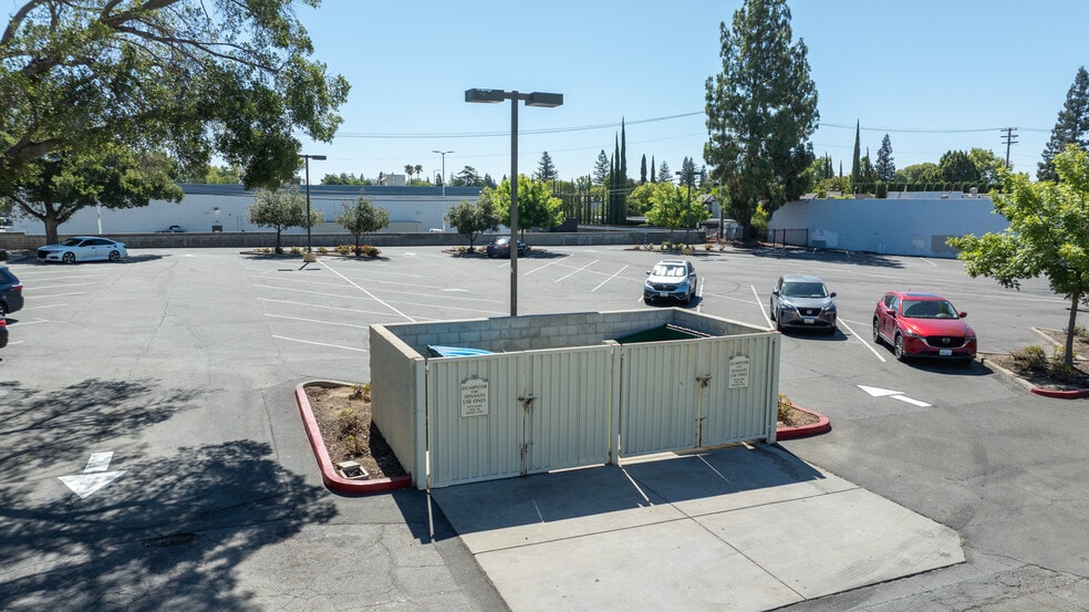 More Photos Of 2654 Marconi Ave, Sacramento Freestanding For Sale