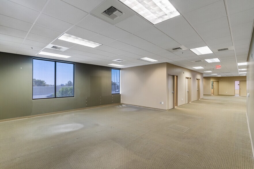 More Photos Of 6960 Smoke Ranch Rd, Las Vegas Medical For Lease