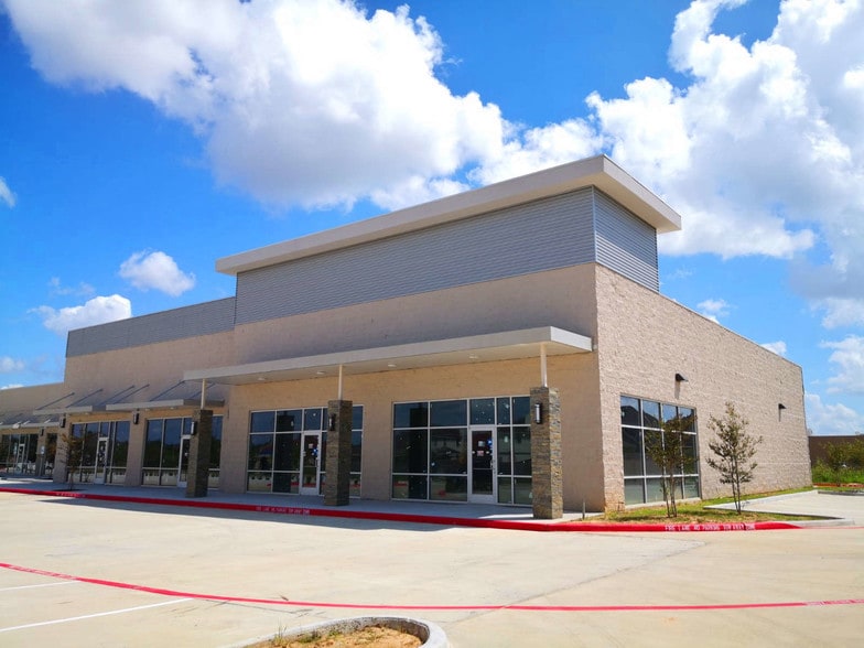 More Photos Of 25031 Westheimer Pky, Katy Storefront For Lease