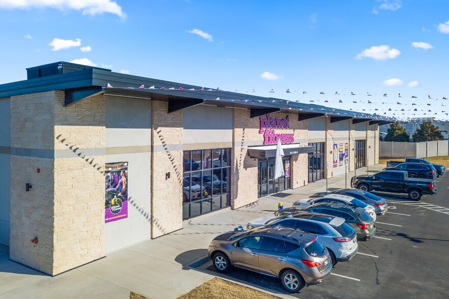 Primary Photo Of 9291 Garnett rd, Owasso General Retail For Sale