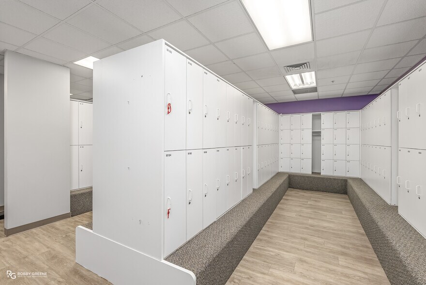 More Photos Of 9425 Healthplex Dr, Shreveport General Retail For Sale