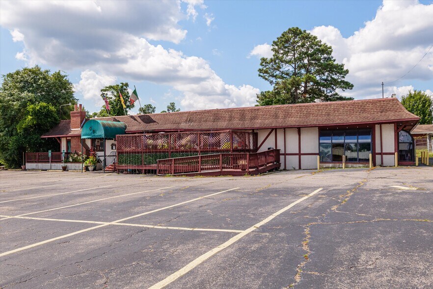 More Photos Of 3044 Deans Bridge Rd, Augusta Restaurant For Sale