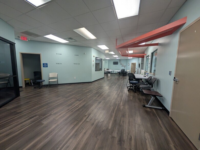 More Photos Of 57 Summit Dr, Corbin Medical For Lease