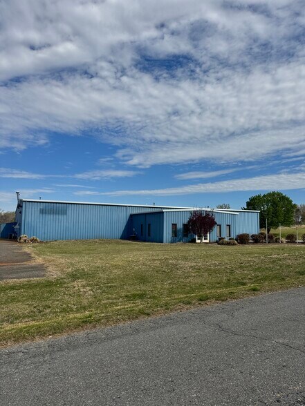 More Photos Of 1143 Airport Rd, Shelby Industrial For Lease