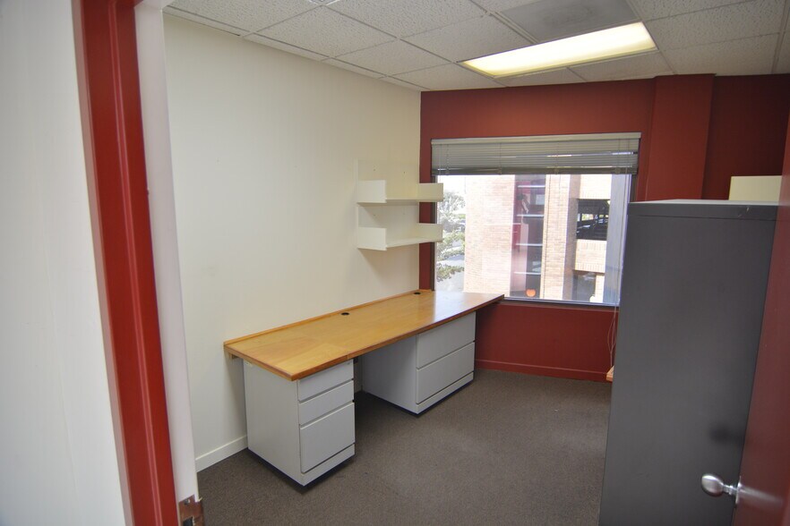 More Photos Of 9543 Culver Blvd, Culver City Loft Creative Space For Lease