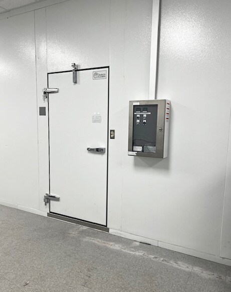 More Photos Of 1300 First State Blvd, Stanton Light Distribution For Lease