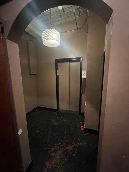 More Photos Of 1000 Broadway Blvd, Kansas City Loft Creative Space For Lease