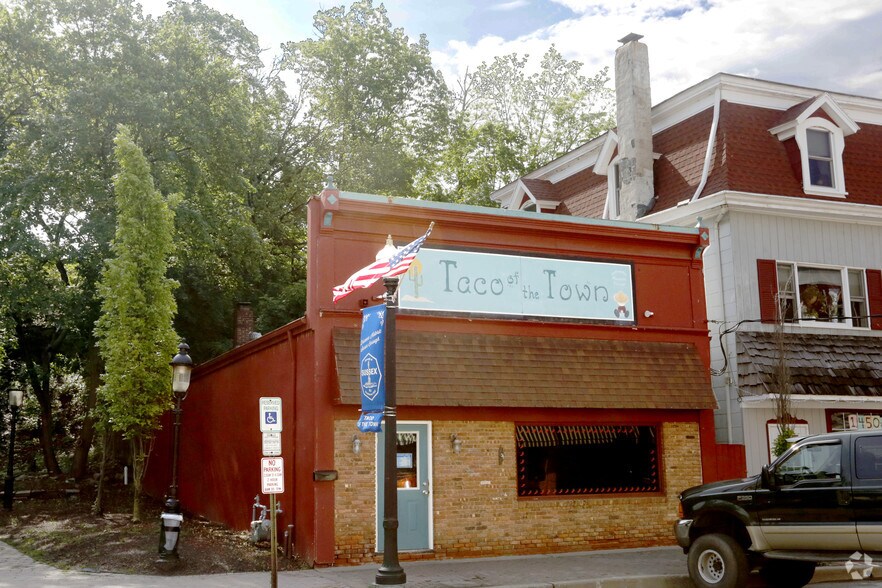 Primary Photo Of 54 Main St, Sussex Restaurant For Sale