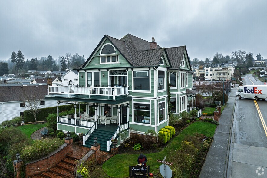 More Photos Of 1702 Commercial St, Steilacoom Office For Lease