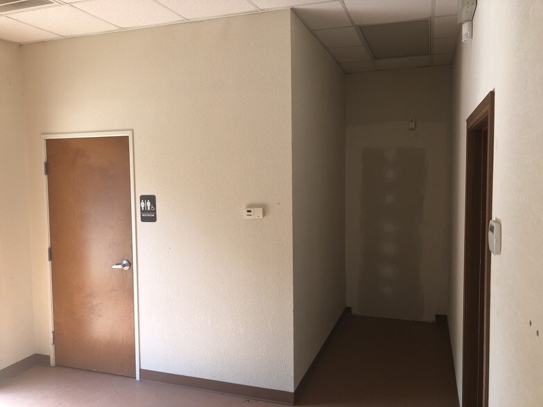 More Photos Of 2202 US Highway 380, Bridgeport Unknown For Lease