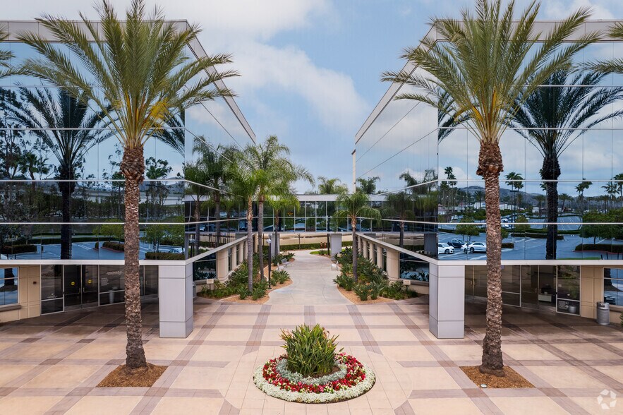 More Photos Of 26632 Towne Centre Dr, Foothill Ranch Coworking Space