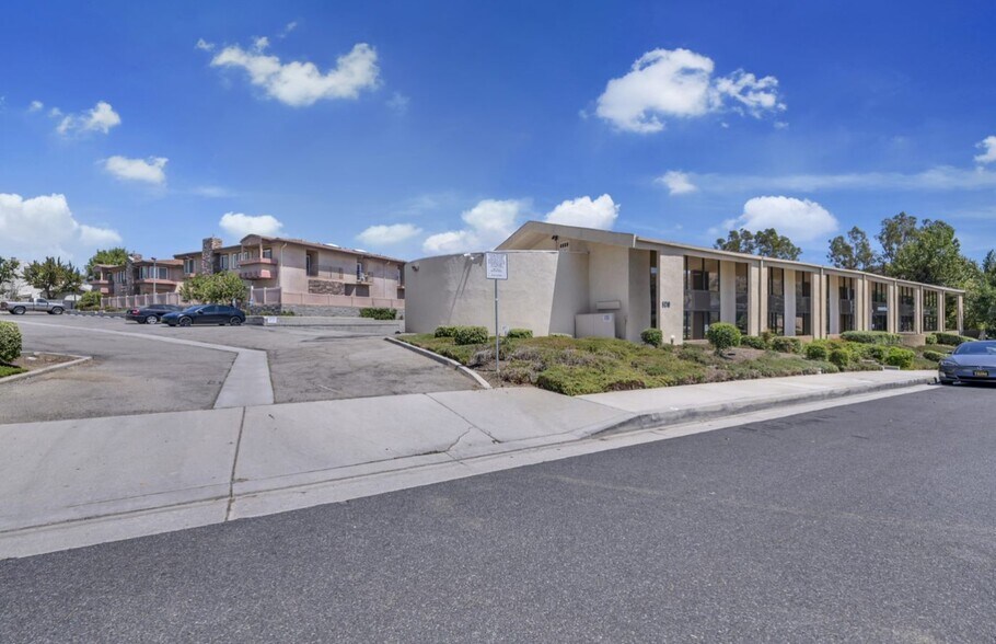 More Photos Of 5210 Lewis Rd, Agoura Hills Research And Development For Lease