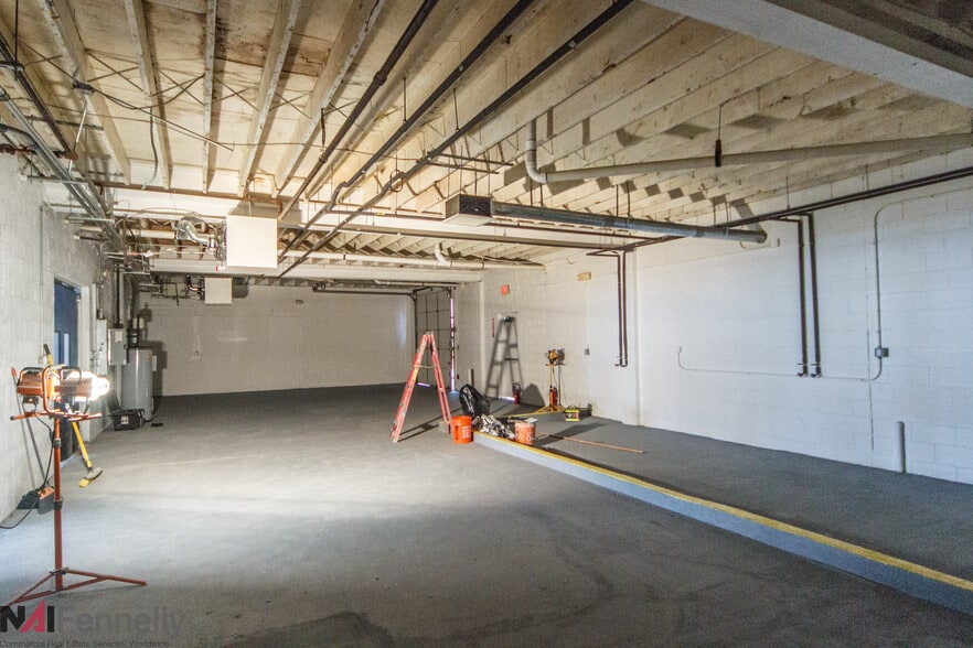 More Photos Of 18 Arctic Pky, Ewing Storefront For Lease