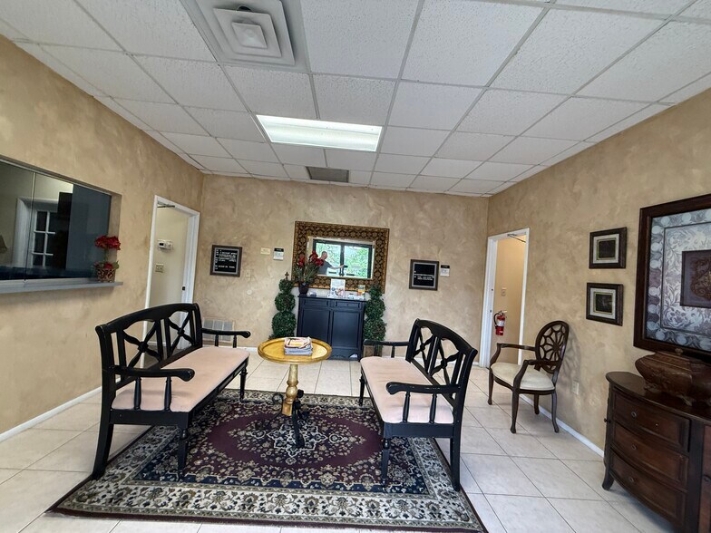 More Photos Of 34931 US Hwy 19 N, Palm Harbor Medical For Sale