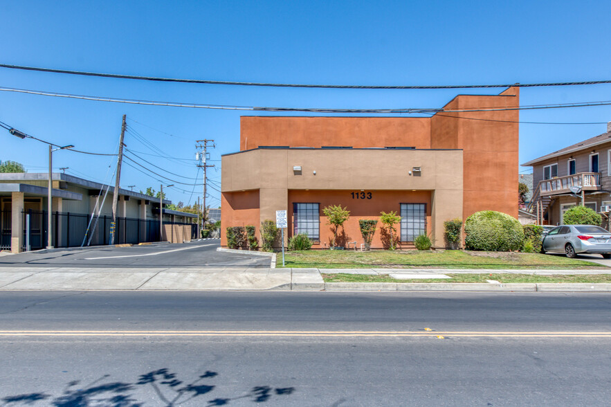 Primary Photo Of 1133 E Olive Ave, Fresno Office For Sale