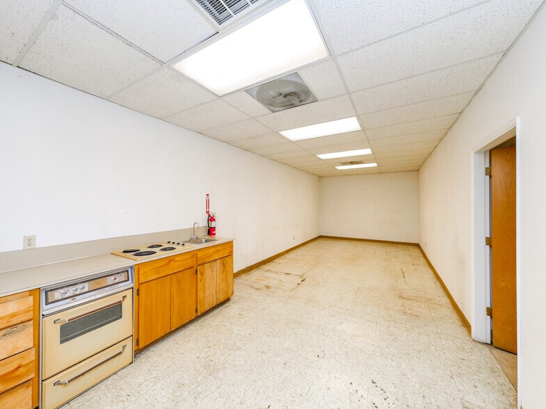 More Photos Of 532 NW 3rd St, Corvallis Freestanding For Lease