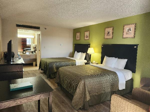 More Photos Of 6910 27th St, Moline Hotel For Sale