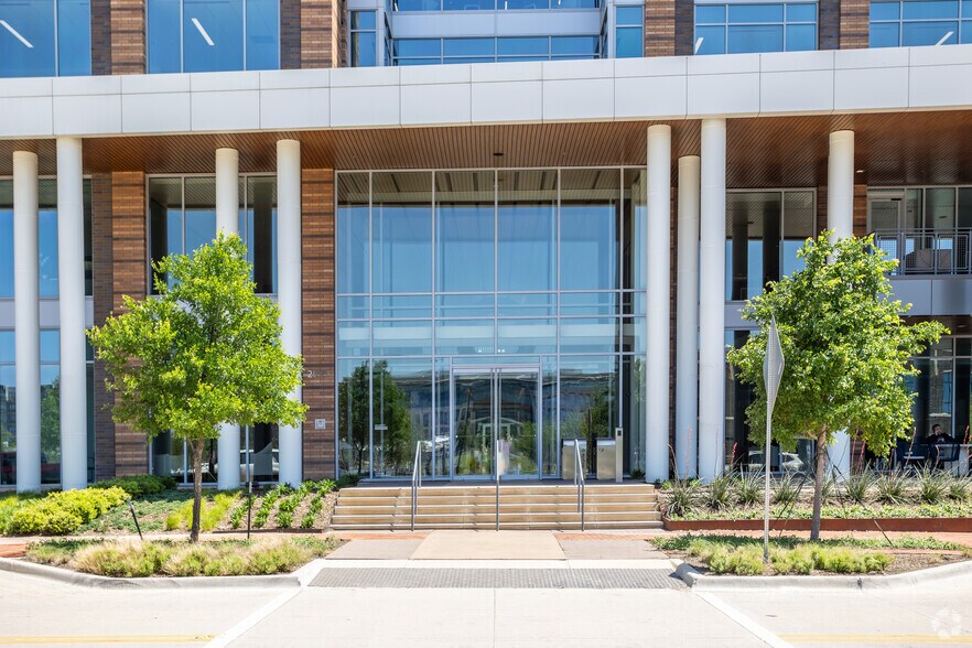 More Photos Of 2999 Olympus Blvd, Coppell Office For Lease