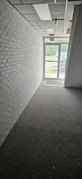 More Photos Of 2655-2711 S Dixie Hwy, Kettering Unknown For Lease