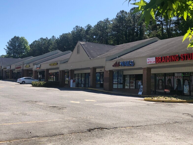 More Photos Of 803 SW Powder Springs St, Marietta Unknown For Lease