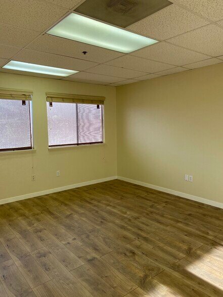 More Photos Of 100 Professional Center Dr, Novato Unknown For Lease