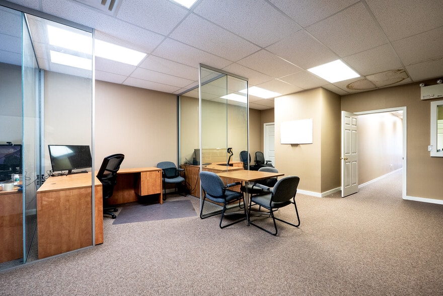 More Photos Of 5492 Production Blvd, Surrey Warehouse For Sale