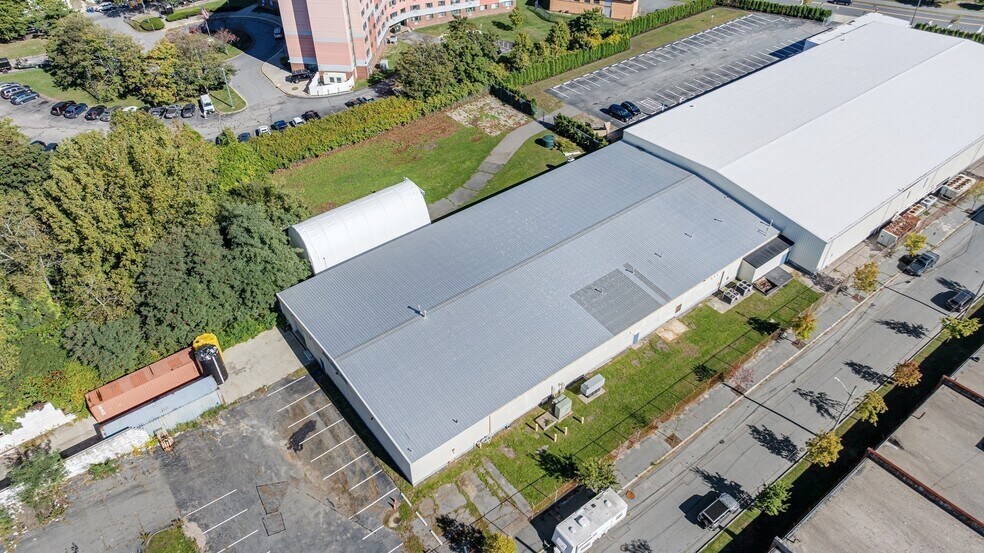 More Photos Of 11 David St, New Bedford Warehouse For Lease