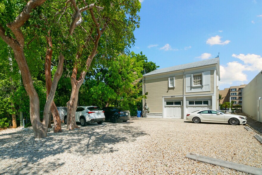 More Photos Of 88101 Old Hwy, Islamorada Office For Lease