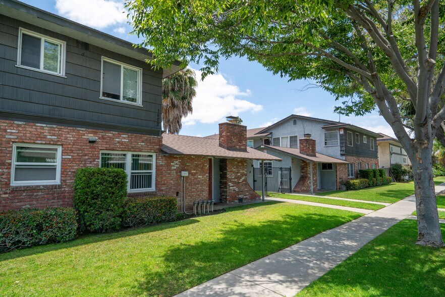 Primary Photo Of 1602-1608 W Juno Ave, Anaheim Apartments For Sale