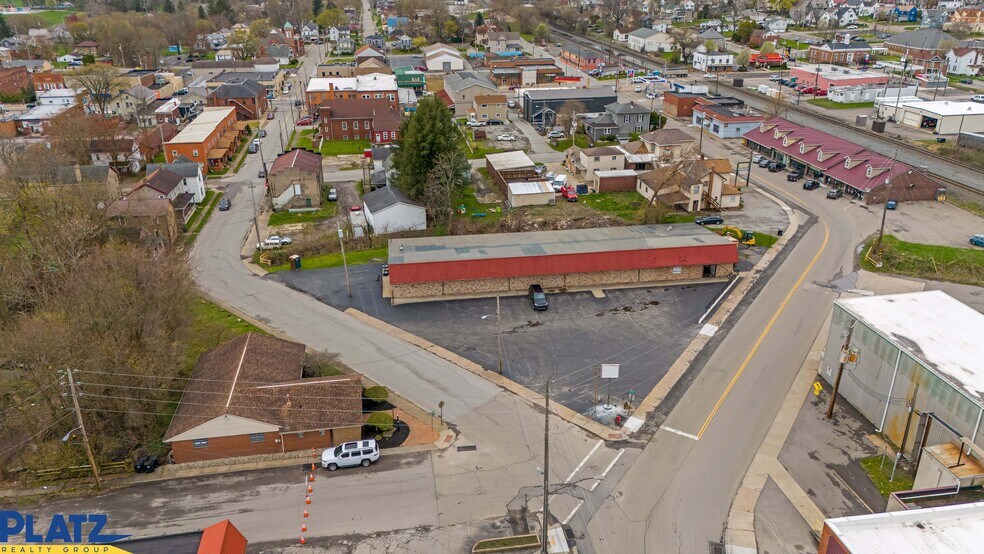 More Photos Of 125 E Taggart St, East Palestine Freestanding For Lease