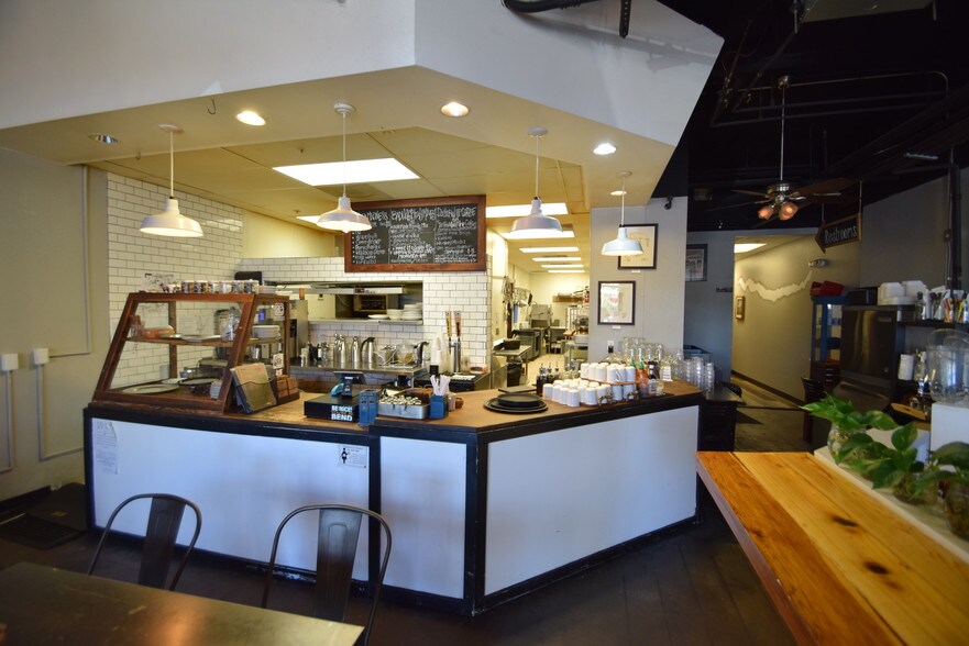More Photos Of 1133 NW Wall St, Bend Apartments For Lease