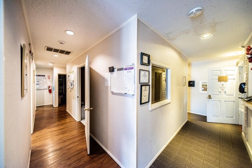 More Photos Of 2535 Broadway St, Paducah Office For Lease