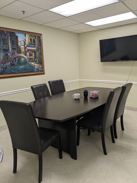 More Photos Of 701-769 NW Federal Hwy, Stuart Unknown For Lease