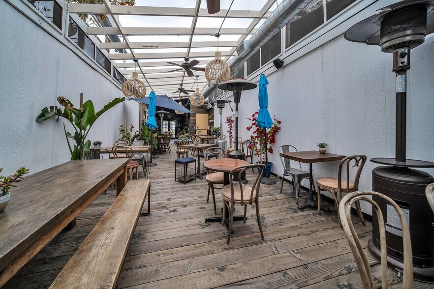 12034 Venice Blvd, Los Angeles, CA 90066 Retail For Lease