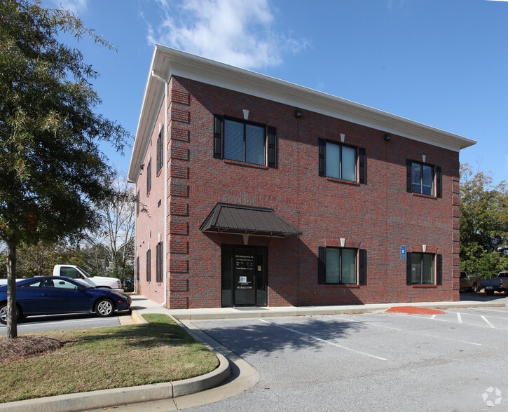 More Photos Of 2013 Lawrenceville Suwanee Rd, Lawrenceville Office For Lease