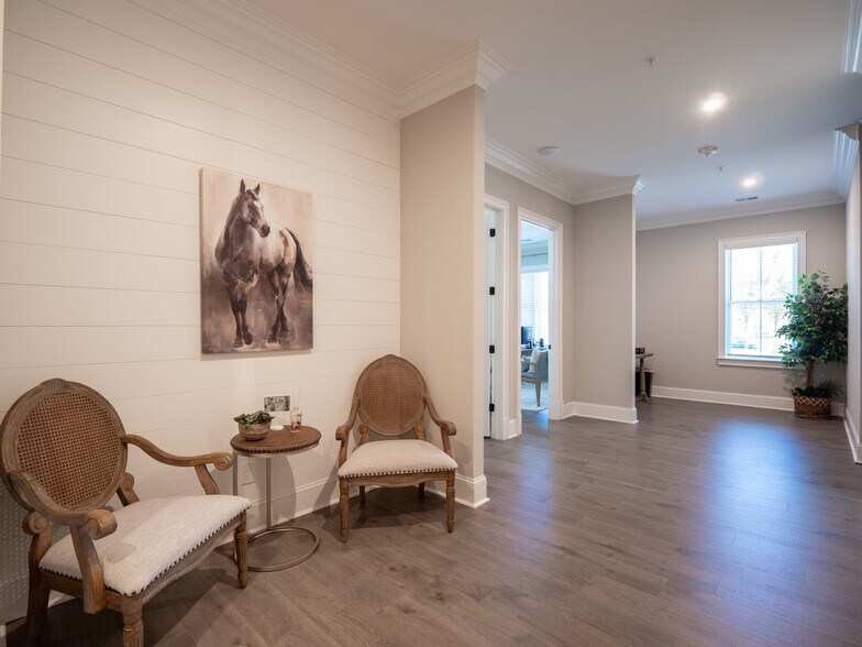 More Photos Of 3957 S Main St, Acworth Office For Sale