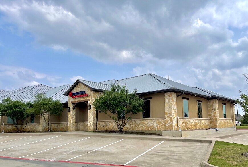 More Photos Of 255 W Lebanon, Frisco Medical For Lease