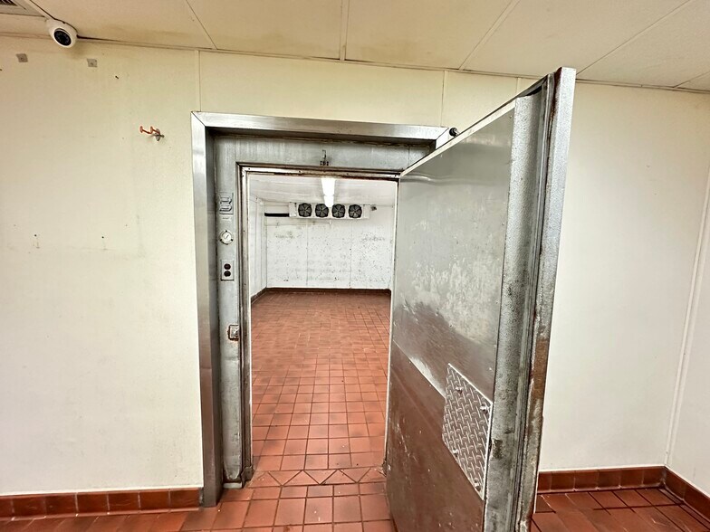 More Photos Of 1105 Gum Branch Rd, Jacksonville Fast Food For Lease