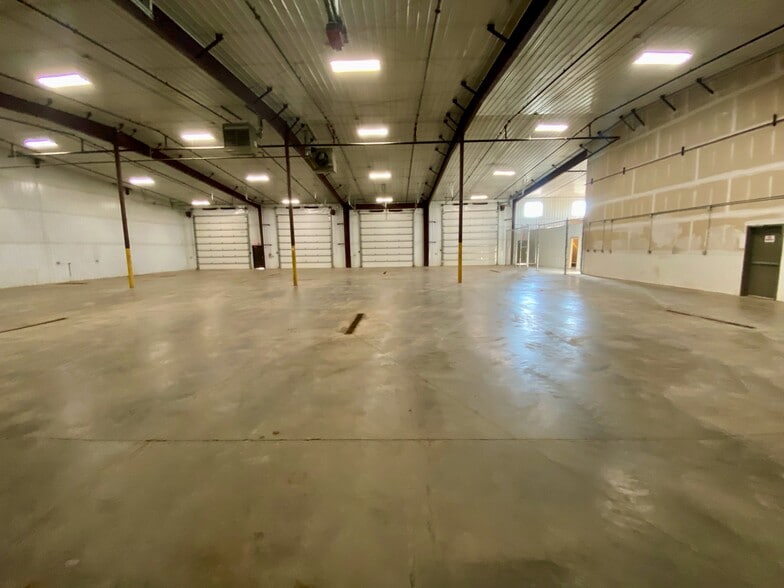 More Photos Of 14480 Commerce Park Blvd, Williston Industrial For Sale