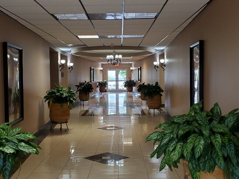 More Photos Of 12905 SW 42nd St, Miami Office For Lease