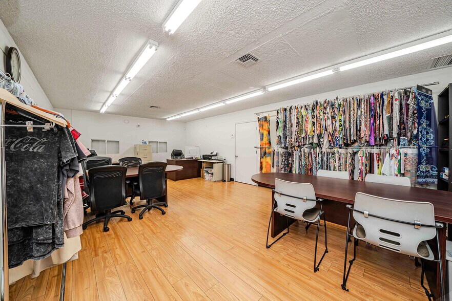 More Photos Of 782 E Washington Blvd, Los Angeles Manufacturing For Lease