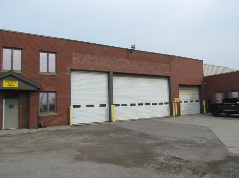 More Photos Of 17065 Hess St, Melvindale Manufacturing For Sale