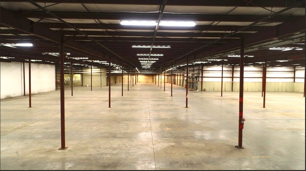 More Photos Of 290 Old Anderson Rd, Pendleton Manufacturing For Lease