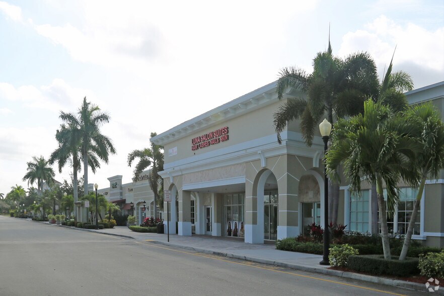 More Photos Of 10600-10690 Forest Hill Blvd, Wellington General Retail For Lease