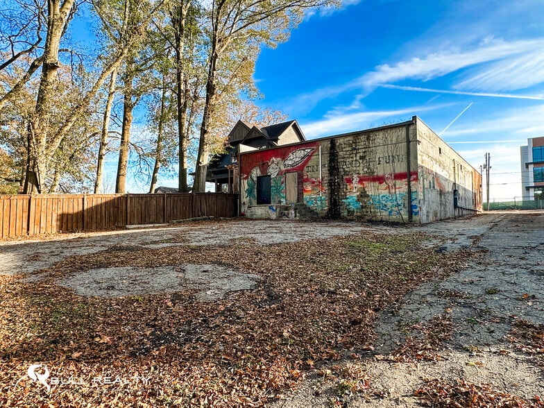 More Photos Of 985 Arden Ave SW, Atlanta Flex For Sale